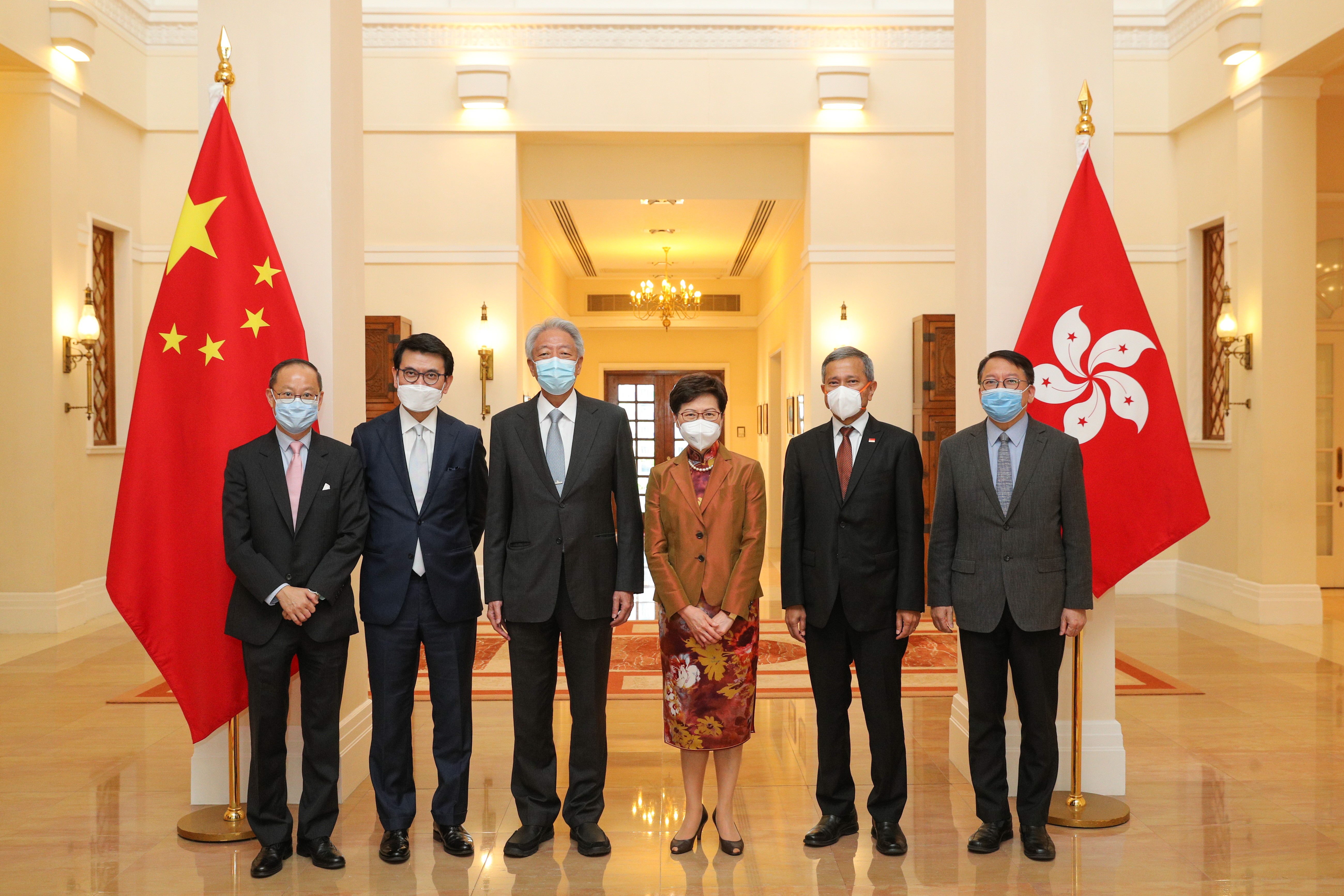 (From left to right) Singapore Consul General in Hong Kong Ong Siew Gay, Secretary for Commerce and Economic Development Edward Yau, Senior Minister and Coordinating Minister for National Security Teo Chee Hean, Chief Executive Carrie Lam, Minister for Foreign Affairs Dr Vivian Balakrishnan, and Director of the Chief Executive’s Office Eric Chan